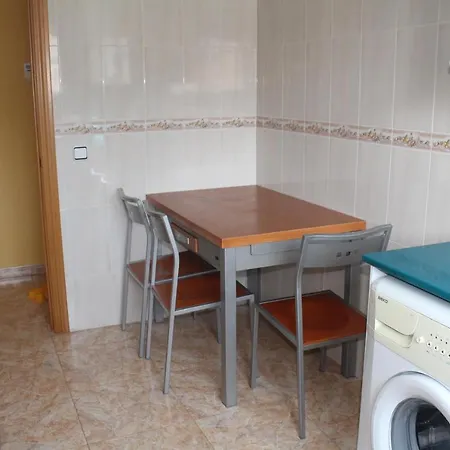 Apartamento Con Parking A 200M Del Mar Apartment