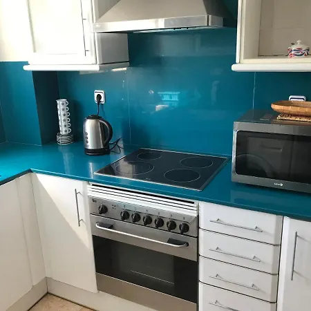 Apartamento Con Parking A 200M Del Mar Apartment *