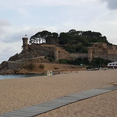 Apartamento Con Parking A 200M Del Mar * Tossa de Mar