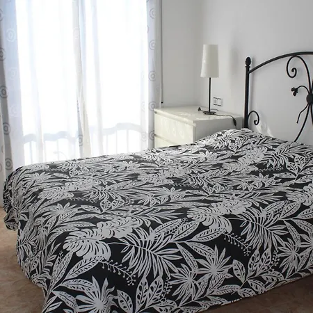 Apartment Apartamento Con Parking A 200M Del Mar